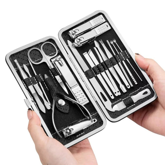 16 PCS Manicure Pedicure Kit with Metal Case – Nail Cutter, Nail Clipper & Grooming Set for Girls